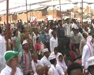 Rahul Gandhi accuses BJP of copying manifesto