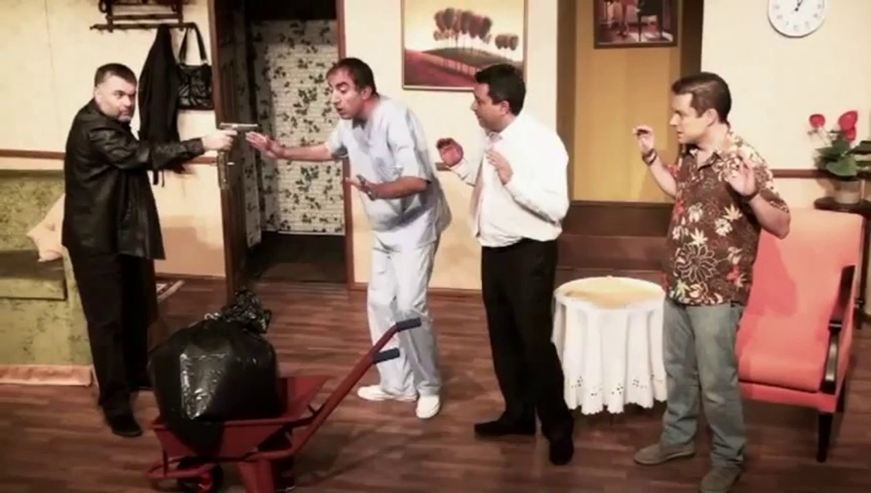 Tiyatro Ak'la Kara 480p)