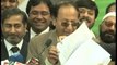 Dunya News-Ch Shujaat covers up as speech papers shuffle