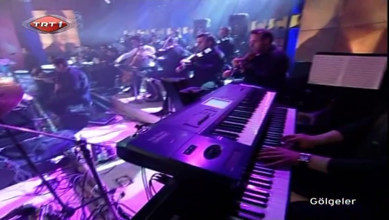 01 kıraç funda arar şimdi uzaklardasın 29.11.2006 gölgeler