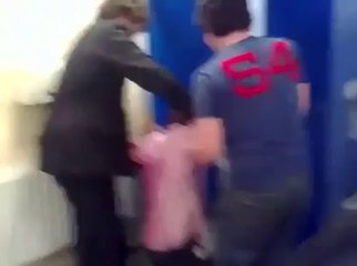 Mec bourré aux toilettes! Enorme...