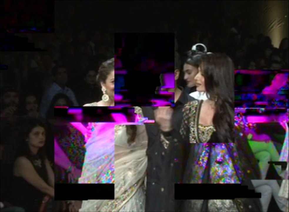 Amrita Arora And Malaika Arora 02