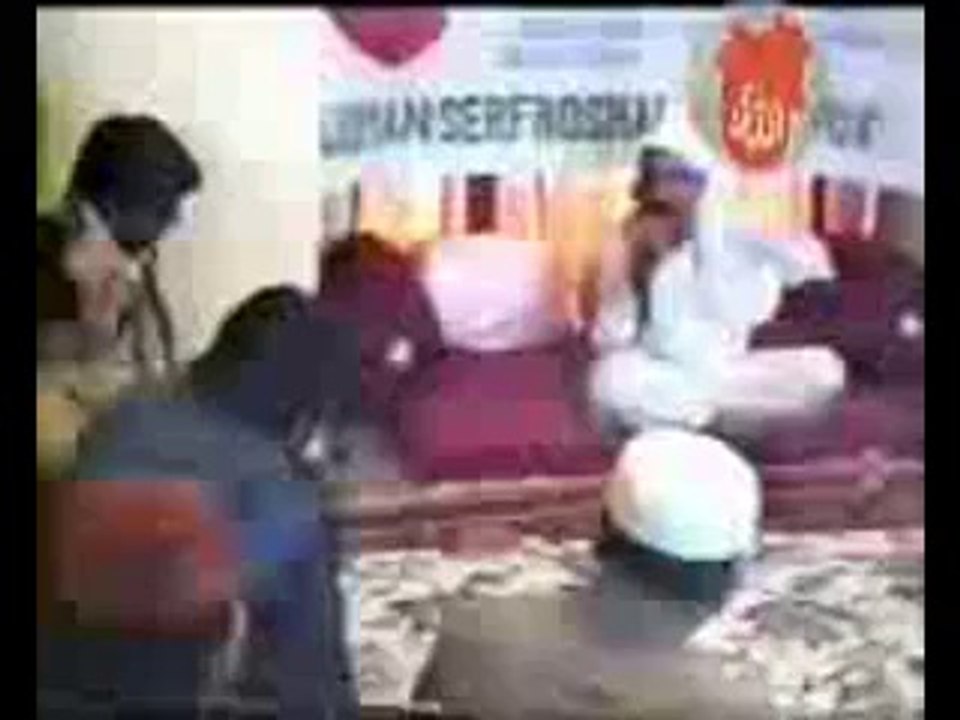 GOHAR SHAHI Messenger Of Love is preaching people in UK Part 2