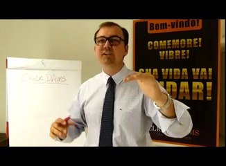 O sujo falando do mal lavado