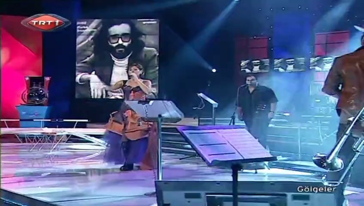 05 funda arar sen de başını alıp gitme 18.10.2006 gölgeler