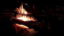 Feu à l'atre qui crepite