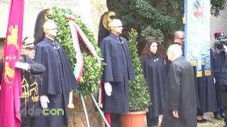 Fosse Ardeatine, 70esimo anniversario: Napolitano depone corona per vittime