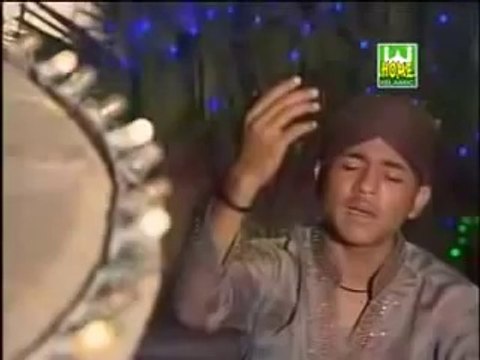 Farhan Ali Qadri New Video Naat 2012 Dil Ki Dua Hai Mola Eman Dil Pe Likh De - YouTube