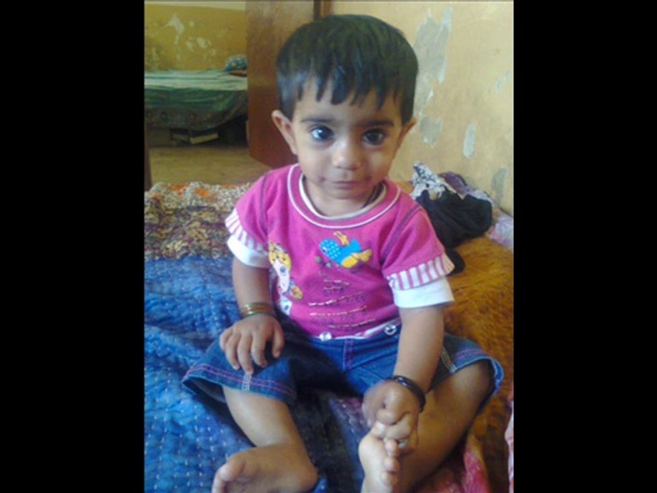 SANAM &FARAH