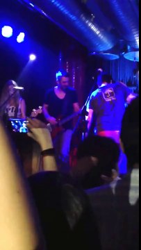 Kar- Harun Tekin Hayal Kahvesi Beyoğlu