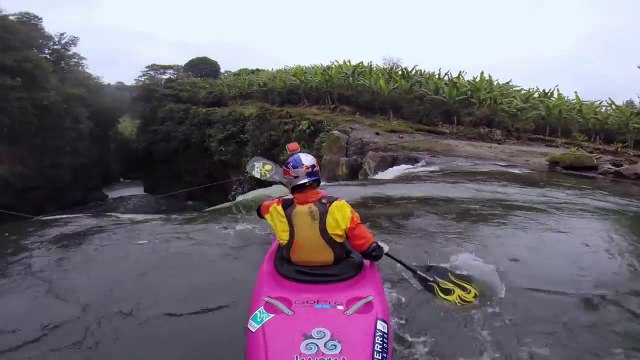 Sauter une cascade de 20m en Kayak !!