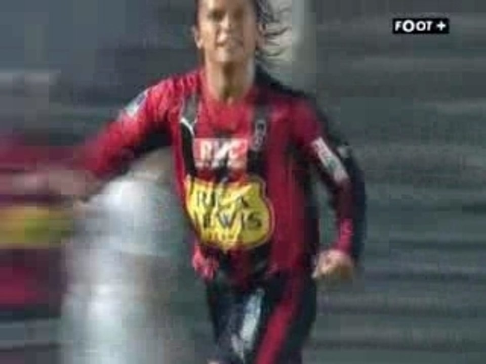 but nice auxerre huit clos