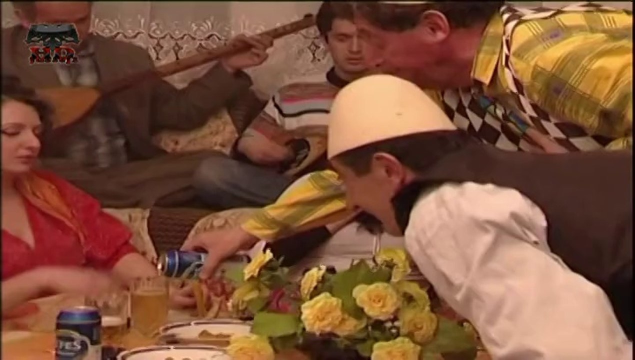 BOLL E MIRE ÇIK SHKON TE KROJT---( HDjuesej1 )---HD