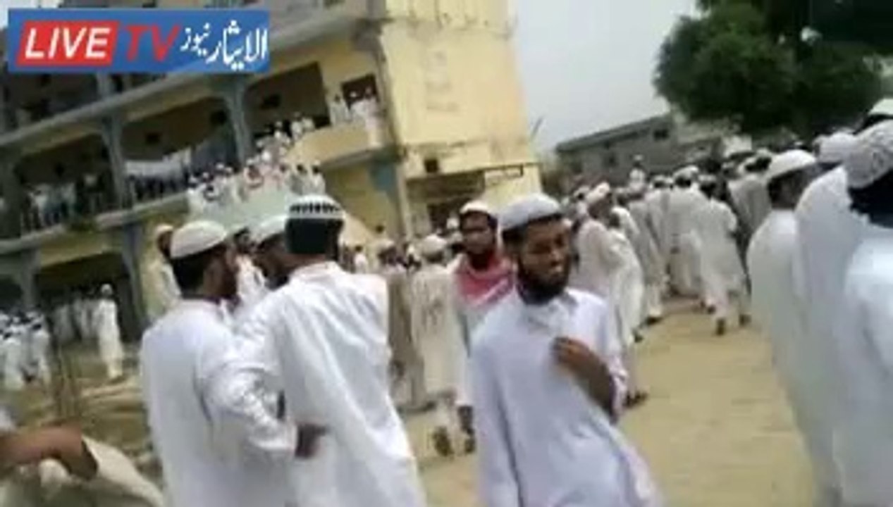 دارالعلوم دیوبند سے فارغ دورہ حدیث کے طلبہ پر پڑھی جانے والی نظم