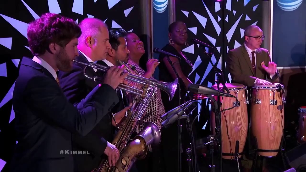 Sharon Jones & The Dap Kings Performs Making Up &Breaking-Up @Jimmy Kimmel