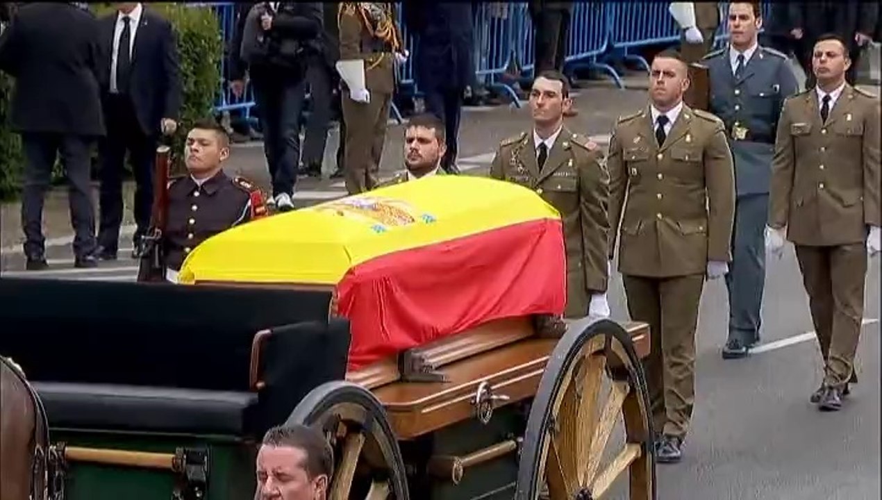 Madrid despide a Suárez : "Gracias, presidente"