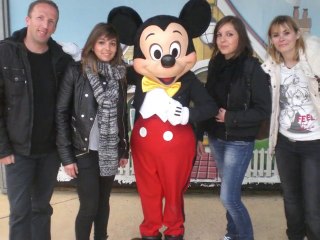 David-Cindy-Norine et Mehwish à Disneyland Paris