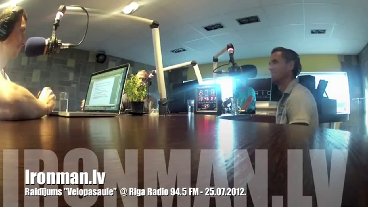 Rinalds un Artis raidījumā  Velopasaule  @ Rīga Radio 94.5 FM, 25.07.2012