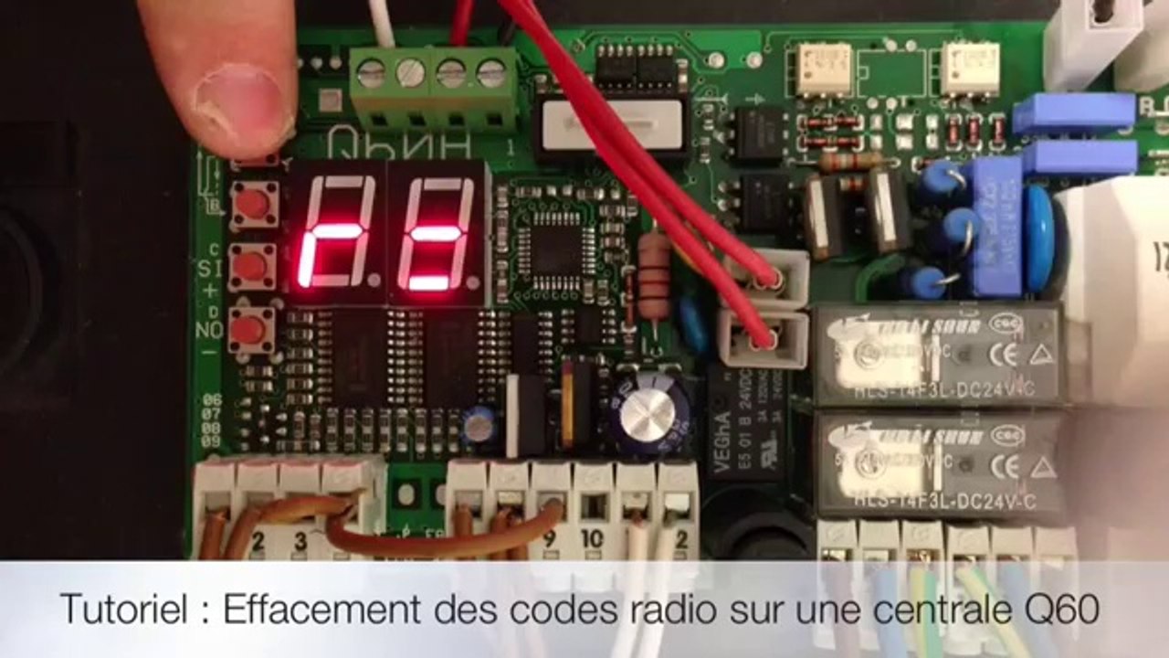 Tutoriel _ Effacer Des Télécommandes Sur Motorisation De Portail Proteco Équipé De Q60_(360p)
