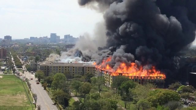 Gros incendie quartier Montrose à Houston (Texas)
