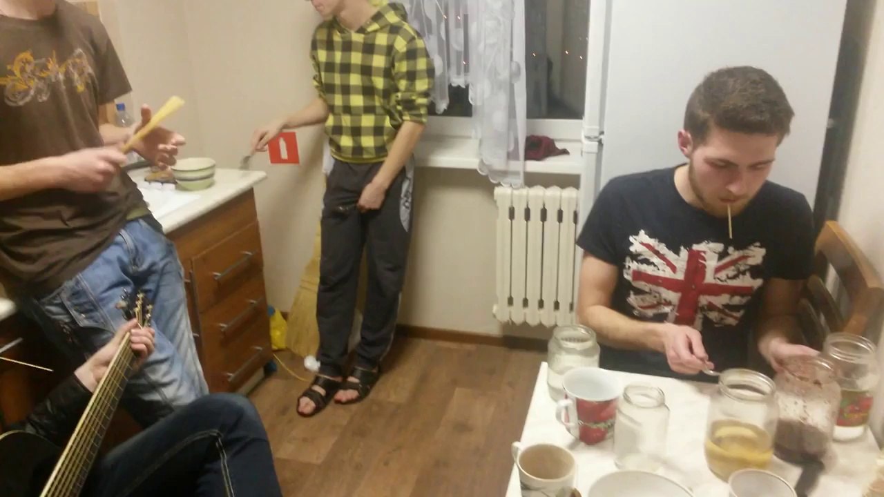 Faire de la musique avec des ustensiles de cuisines : Teriyaki Boyz cover Tokyo Drift music