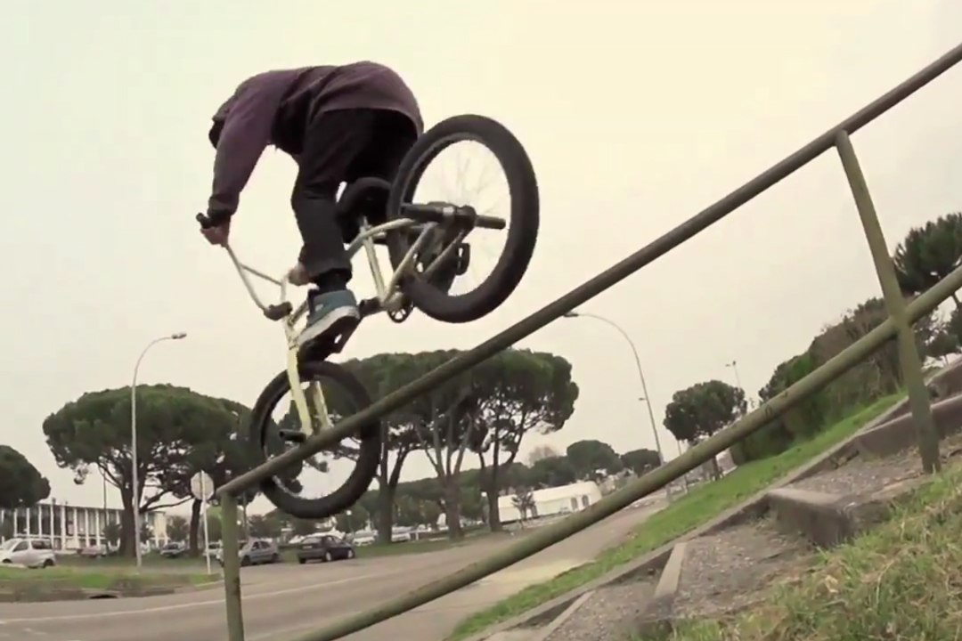 Welcomes Anthony Perrin to the Vans Team - BMX