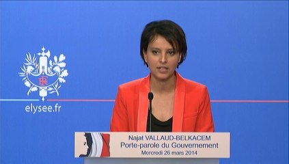 Hollande juge que le gouvernement doit "tirer une leçon" des municipales