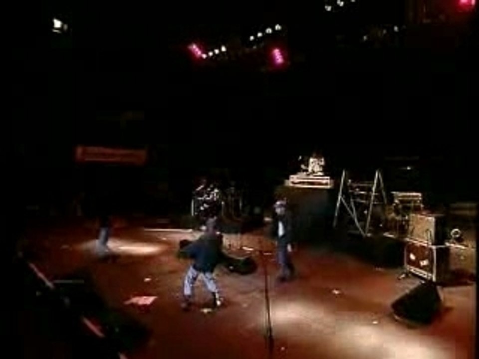 Ideal Junior - La vie est brutale