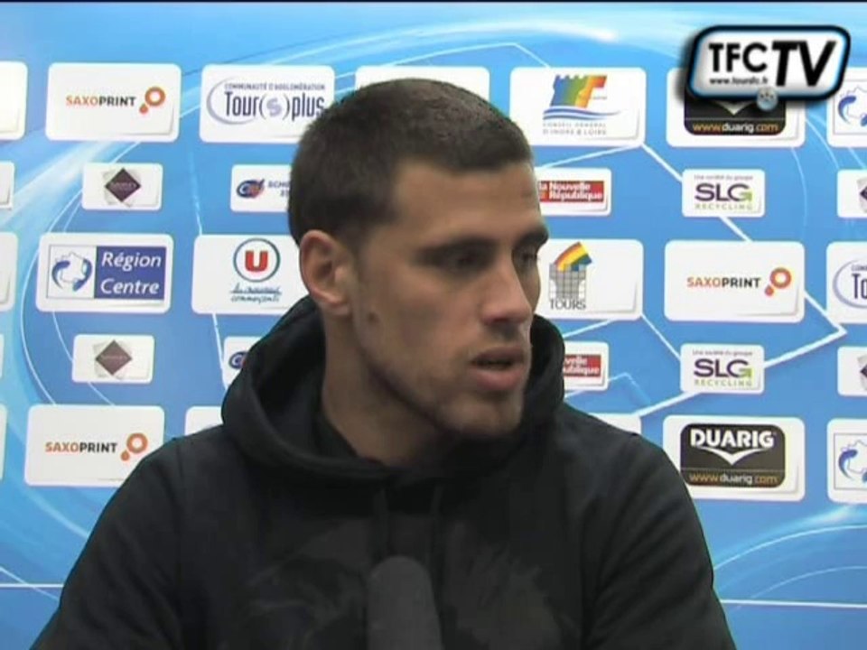 Laval - Tours FC "Laval une équipe qui joue au ballon, mais une équipe sous pression" (B. Bergougnoux)