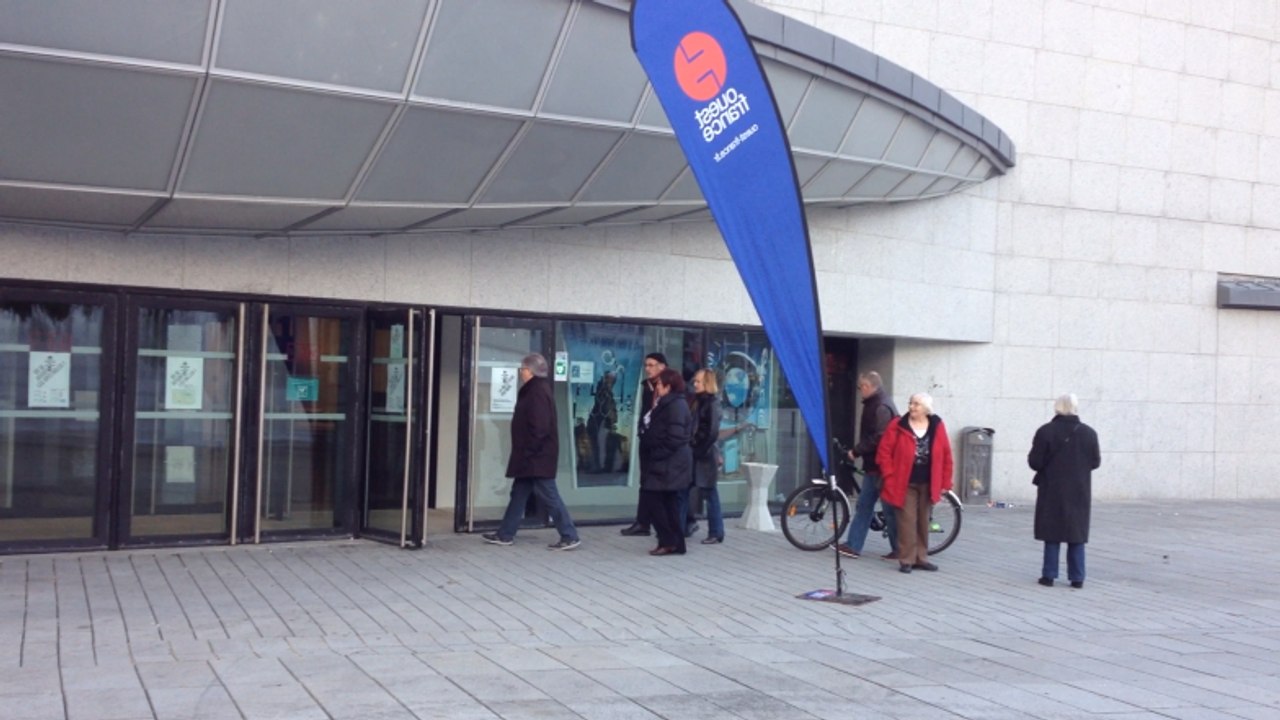 Les citoyens lorientais au rendez-vous pour le débat