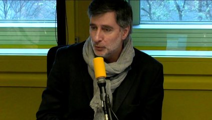 Hollande dit avoir entendu le 1er tour des municipales