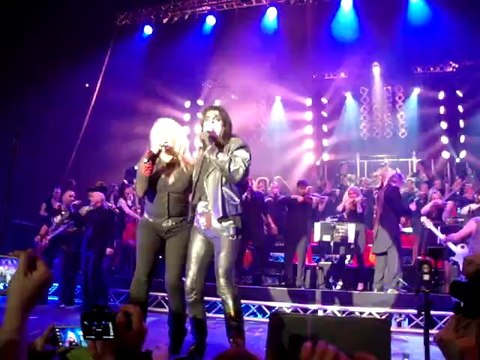 Alice Cooper - School's out - (rock meets classic) Zenith Strasbourg 25 mars 2013 .