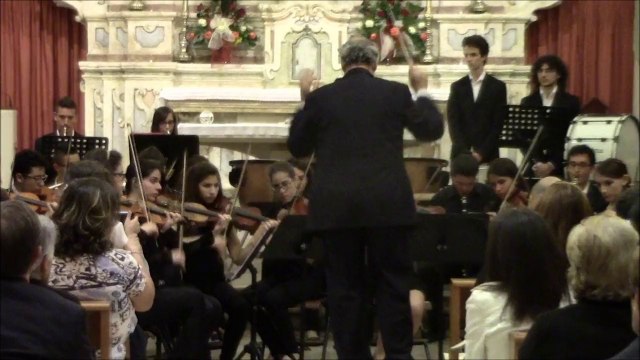 Orchestra Giovanile Conservatorio Tito Schipa Lecce-P. Tchaikovsky-Dalla suite del lago dei cigni scena I moderato-Botrugno 31magg. 2013