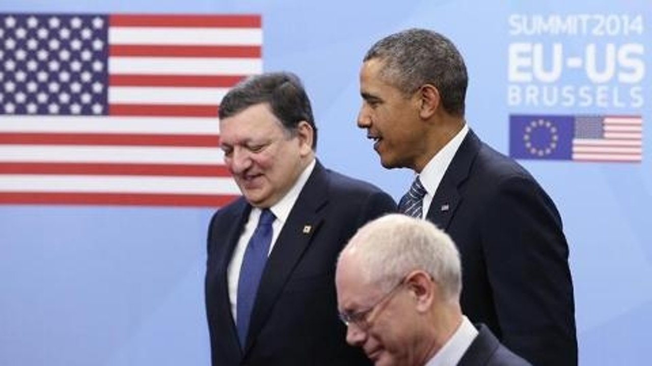 Obama urges NATO to increase defence spending