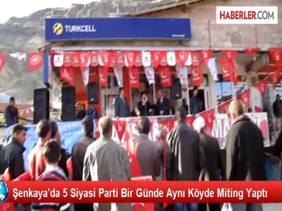 Şenkaya'da 5 Siyasi Parti Bir Günde Aynı Köyde Miting Yaptı