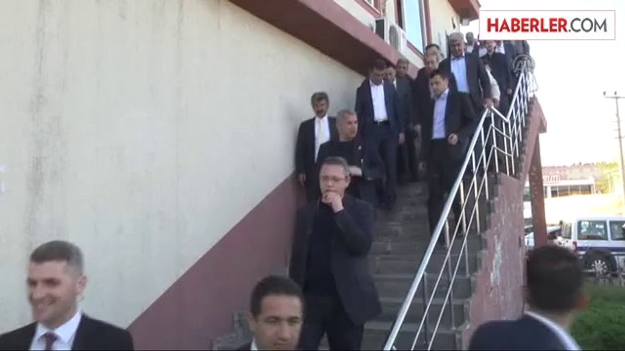 Eker: ''Başbakan Erdoğan'a sahip çıkmazsak en çok zarar görecek olan çözüm sürecidir" -