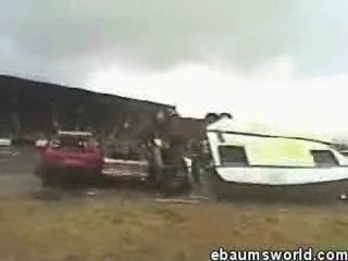 Régis Saute Avec Une Caravane