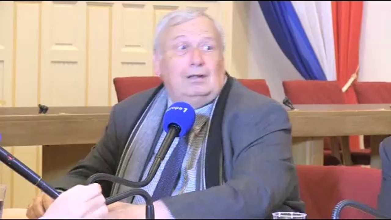 Ménard : "oui, il faut armer la police !"