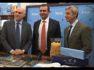 Napoli - "Assaggi di stile", evento Voiello-Marinella a Riviera di Chiaia (25.03.14)