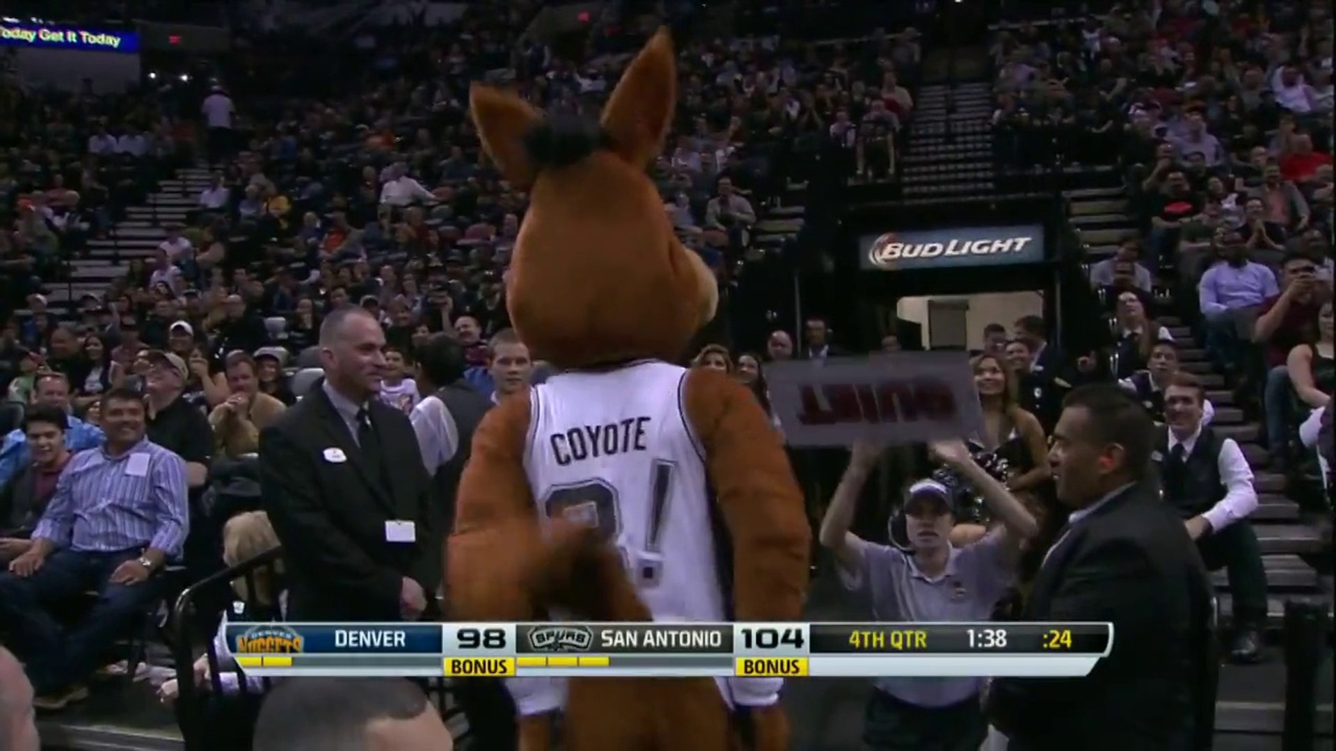 Inside Coyote's Den: Exclusive behind-the-scenes look at Spurs iconic mascot