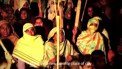 Laal Utho meri duniya