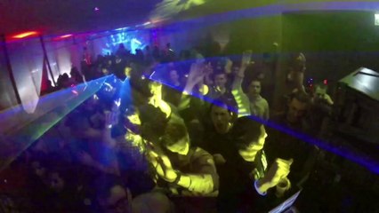 LE JOUR SE LÈVE, MOI NON PLUS.