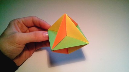 Como hacer una peonza modular de papel