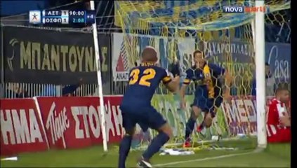 Στα τρία οφσαϊντ το ένα δώρο