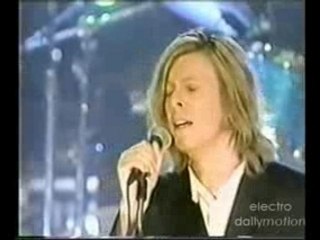 DAVID BOWIE - ASHES TO ASHES (LIVE)