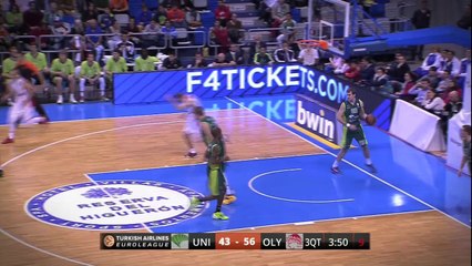 Assist of the night: Vangelis Mantzaris, Olympiacos Piraeus