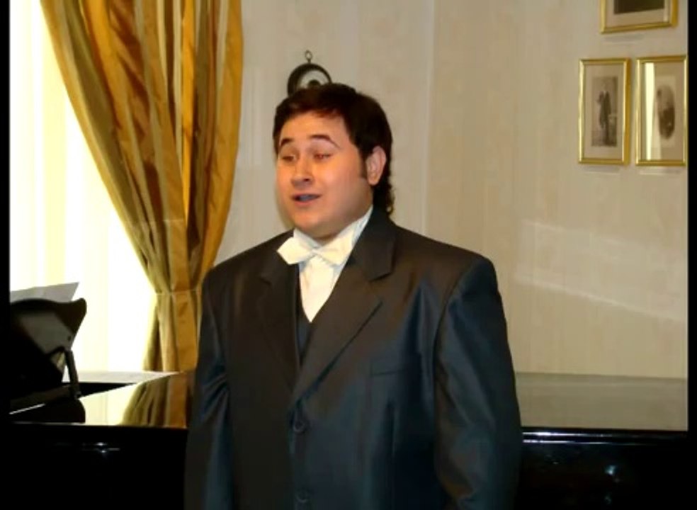 Una furtiva lagrima - Donizetti's L'elisir d'amore -  GEORGE VALENTIN DRAGOMIR