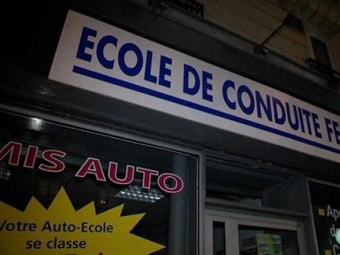 La conduite accompagnée autorisée dès 15 ans? – 28/03