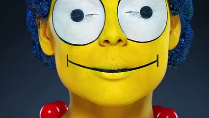 Un top model se déguise en Marge Simpson : Fou!!!!