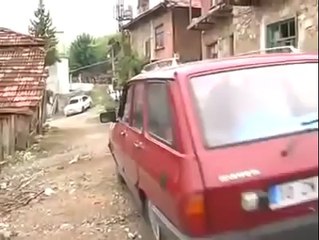 Can Yoldaşı Eşeğine Yalvardı -Kalk Eşeğim Kalk...- Azize Nine